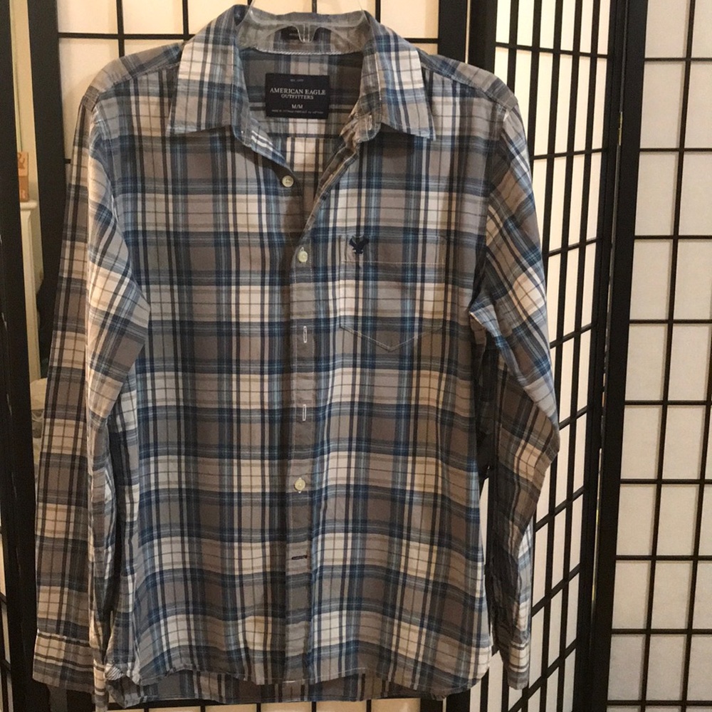 American Eagle Athletic Fit Button Down Medium